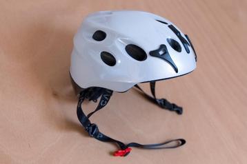 Klimhelm, bergsporthelm, ski helm beschikbaar voor biedingen