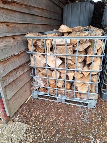 Te koop droog direct stookbaar hout.  Kachelhout open haard  beschikbaar voor biedingen