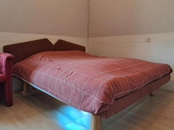 Waterbed ombouw Quatro rood, hout en spiegel beschikbaar voor biedingen