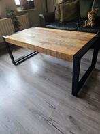Mooi salontafel. 1 jaar oud. Geen beschadigingen, Ophalen, 50 tot 100 cm, 50 tot 100 cm, Zo goed als nieuw