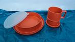 Oranje vintage kinderbord + beker Tupperware, Huis en Inrichting, Keuken | Tupperware, Ophalen of Verzenden, Zo goed als nieuw