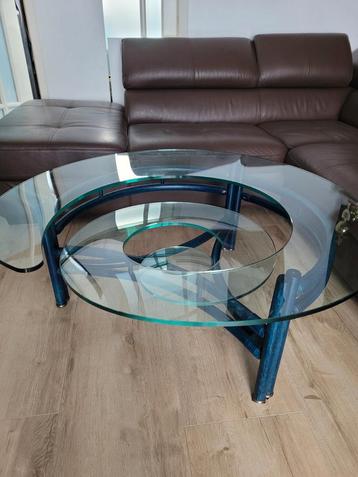Originele, design salontafel beschikbaar voor biedingen