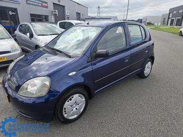 Toyota Yaris 1.3-16V VVT-i Luna beschikbaar voor biedingen