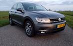 Vw Tiguan 1.4 TSI150PK Sound 2018 Navi Xenon Trekhaak Camera, Te koop, Zilver of Grijs, Geïmporteerd, 5 stoelen