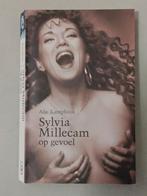 Sylvia Millecam - Op Gevoel (Alje Kamphuis), Boeken, Ophalen of Verzenden, Gelezen, Alje Kamphuis, Film, Tv en Media
