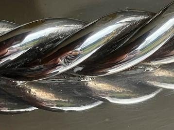 Verzilverde schaal in zeer goede staat beschikbaar voor biedingen