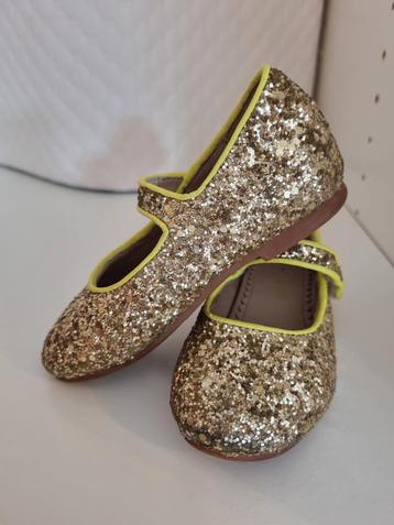 Goud glitter ballerina's  beschikbaar voor biedingen