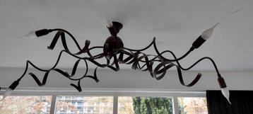 Industriële plafondlamp.  beschikbaar voor biedingen