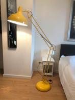 Staande lamp geel circa 170 hoog, Huis en Inrichting, Ophalen, Gebruikt, Metaal, 150 tot 200 cm