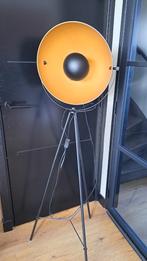 Industriële vloerlamp met statief, Ophalen, Zo goed als nieuw, Metaal, 150 tot 200 cm