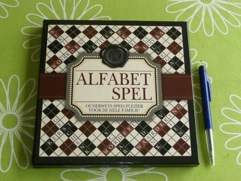 Alfabet spel - ouderwets speelplezier voor de hele familie, Hobby en Vrije tijd, Gezelschapsspellen | Bordspellen, Nieuw, Een of twee spelers