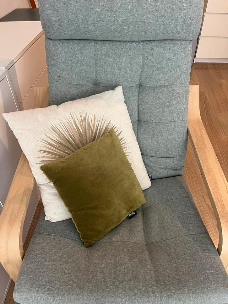 Lichtgroene fauteuil inclusief voetenbankje, Huis en Inrichting, Fauteuils, Zo goed als nieuw, Stof, 50 tot 75 cm, Minder dan 75 cm