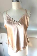 ASOS beige poederroze silk look top 36 CHCS, Beige, Ophalen of Verzenden, Zo goed als nieuw, Asos