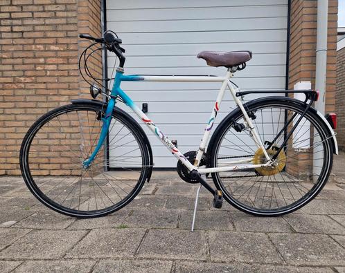 Degelijke en sportieve heren fiets racefiets Zwitsers Mondia, Fietsen en Brommers, Fietsen | Oldtimers, Ophalen