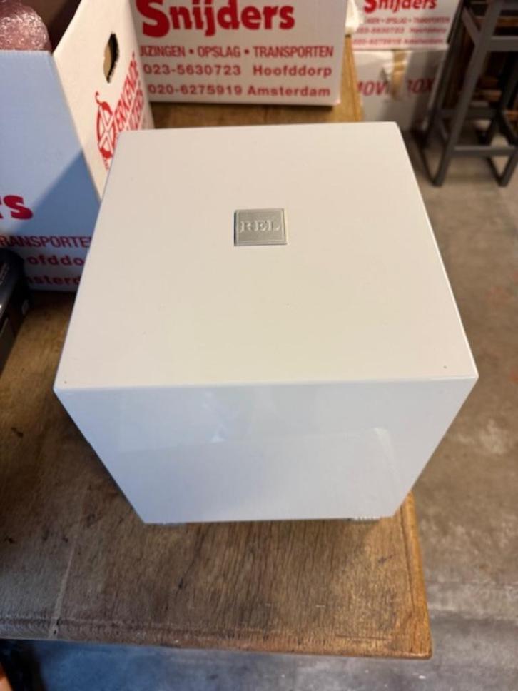 REL T5i Subwoofer Wit, Audio, Tv en Foto, Luidsprekers, Zo goed als nieuw, Subwoofer, 120 watt of meer, Overige merken, Ophalen