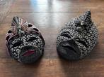 Set van twee Balinese handbeschilderde maskers batik, Overige materialen, Overige kleuren, Zo goed als nieuw, Ophalen