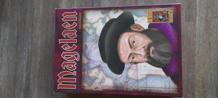 Magelaen 999games, Hobby en Vrije tijd, Gezelschapsspellen | Bordspellen, Zo goed als nieuw, Ophalen of Verzenden