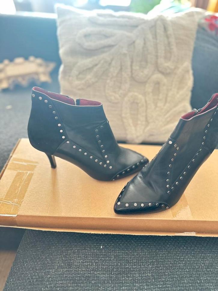 CS by Sandra enkellaarsjes – maat 40 – zeer goede staat, Kleding | Dames, Schoenen, Zo goed als nieuw, Lage of Enkellaarzen, Zwart