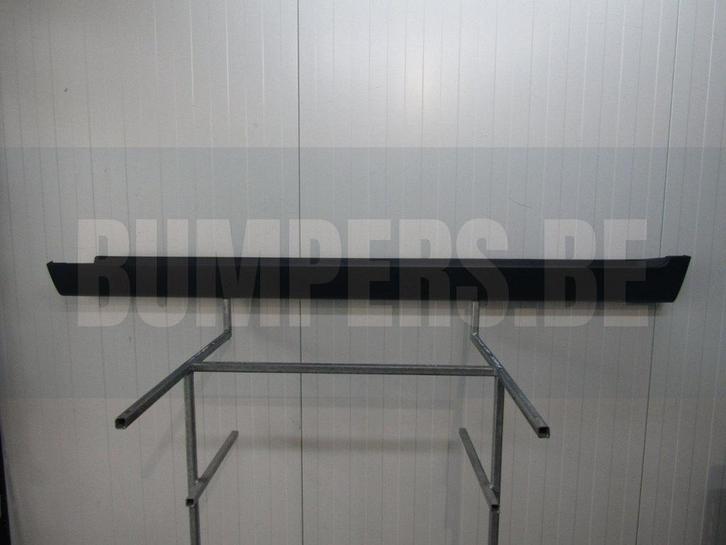 Zijskirt Links Dorpellijst Ssangyong Tivoli Dorpelbekleding, Auto-onderdelen, Carrosserie en Plaatwerk, Bumper, Links, Gebruikt