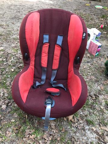 Maxi cosi autostoel met isofix priori beschikbaar voor biedingen