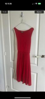 Max Mara jurk rood maat 0 ( maat 34), Ophalen, Max Mara, Zo goed als nieuw, Maat 34 (XS) of kleiner