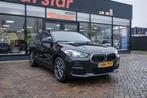 BMW X2 SDrive18i High Executive|Navi|Camera|18'', Auto's, Zwart, Bedrijf, 3 cilinders, 1405 kg