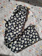 Loavies high-waist flare broek met bloemetjes maat M, Kleding | Dames, Broeken en Pantalons, Maat 38/40 (M), Zwart, Ophalen of Verzenden