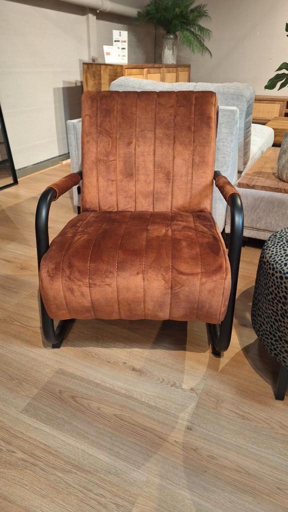 Riva Fauteuil - Stijlvol en Comfortabel, Huis en Inrichting, Fauteuils, Zo goed als nieuw, Metaal, Stof, 50 tot 75 cm, Minder dan 75 cm