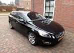 Volvo V60 T3 Momentum Automaat Leer Carplay/Android Camera's, Auto's, Volvo, Zwart, 4 cilinders, Parkeersensor, Particulier