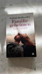 Familiegeheimen - Astrid Holleeder, Boeken, Ophalen of Verzenden, Zo goed als nieuw, Nederland