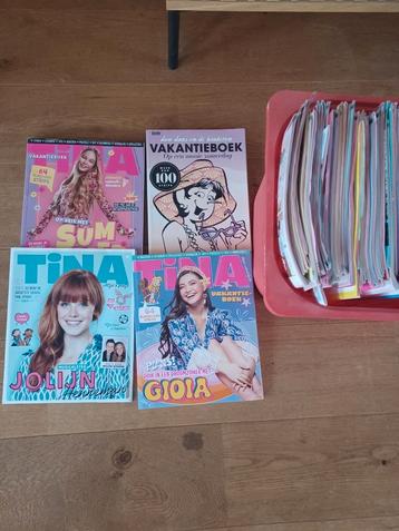Tina, tijdschrift en zomerboeken, beschikbaar voor biedingen