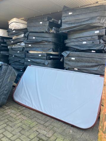 Mega deals!!! Jacuzzi covers deksels in zeer goede staat! beschikbaar voor biedingen