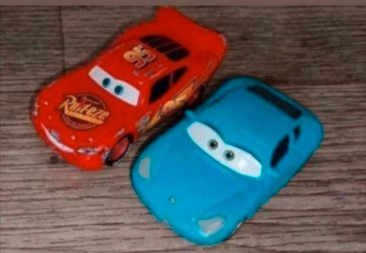 🚙metalen cars auto's: sally & bliksem mcqueen, Kinderen en Baby's, Speelgoed | Speelgoedvoertuigen, Gebruikt, Verzenden