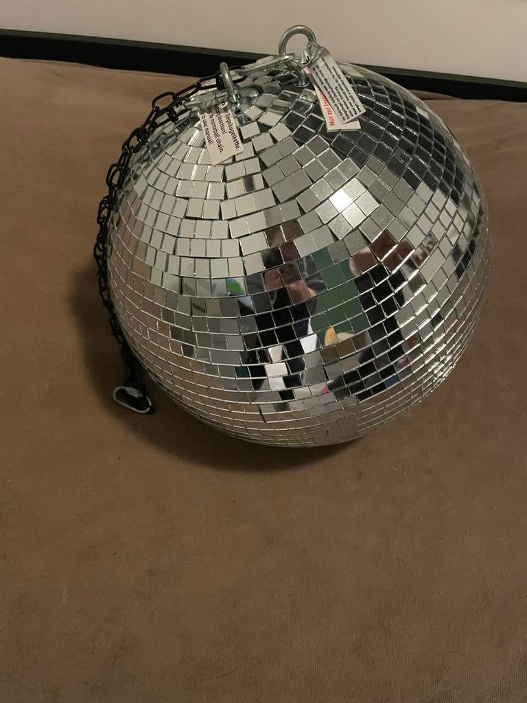 Gebruikte Discobol - Klaar voor een nieuw feest!, Muziek en Instrumenten, Licht en Laser, Ophalen, Gebruikt, Discobol, Kleur