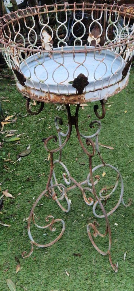 Prachtige smeedijzeren plantenstaander/jardinière (brocante), Tuin en Terras, Tuinwanddecoratie, Nieuw, Ophalen of Verzenden