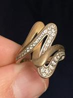 Vergulde vintagering met zirkonia’s, Ophalen of Verzenden, Zo goed als nieuw, 17 tot 18, Dame