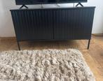 Woood zwart houten tv-meubel met ribbels en metalen pootjes, Ophalen, Gebruikt, 100 tot 150 cm, Minder dan 100 cm