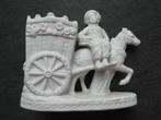Antiek beeldje  van jongen met paard en wagen, Verzenden