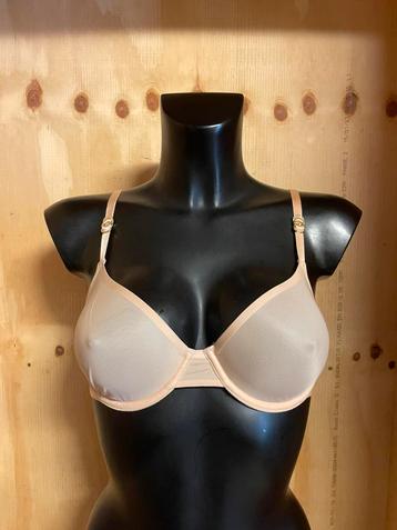 Stella mc cartney bh maat 75c en 70d model nude 446 beschikbaar voor biedingen