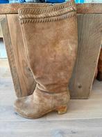 Mooie suede Ugg laarzen 39, Kleding | Dames, Schoenen, Hoge laarzen, UGG, Bruin, Ophalen of Verzenden