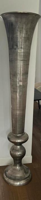 Hoge PTMD vaas van 180 cm zilver metaal., Overige materialen, Zo goed als nieuw, Ophalen, 75 cm of meer