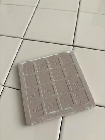C.E.S.I. Wandtegels Wit 10x10cm (Bijna 2 dozen) beschikbaar voor biedingen