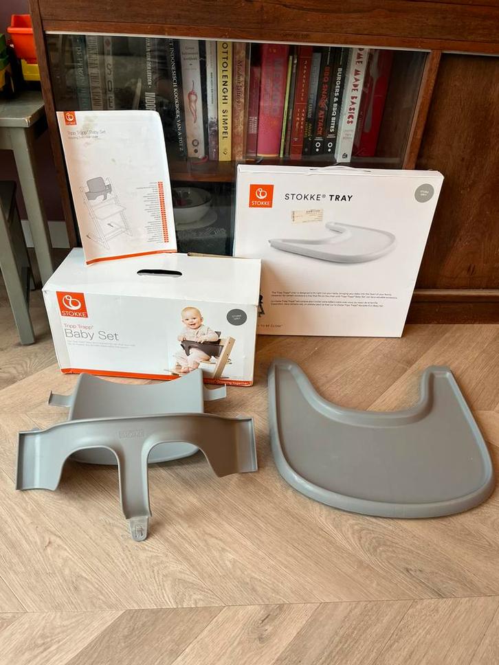 Stokke Tripp Trapp babyset met tray, Kinderen en Baby's, Kinderstoelen, Zo goed als nieuw, Meegroeistoel, Ophalen of Verzenden