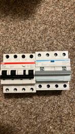 2 stuks aardlekautomaten, aardlekschakelaars, Doe-het-zelf en Verbouw, Elektra en Kabels, Ophalen of Verzenden, Schakelaar