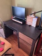 Leuk praktisch bureau zgan, Ophalen, Zo goed als nieuw, Bureau