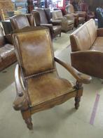 Oer 11412 grote vintage koloniale armstoel met leer, Antiek en Kunst, Antiek | Meubels | Stoelen en Banken, Ophalen