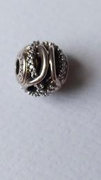 Originele Pandora Essence / Me bedel CARING, Sieraden, Tassen en Uiterlijk, Bedels, Ophalen of Verzenden, Zo goed als nieuw, Zilver