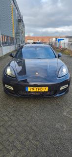 Porsche Panamera 4.8 Turbo 4 PDK 2011 Zwart, Auto's, Automaat, Zwart, 501 pk, 4 stoelen