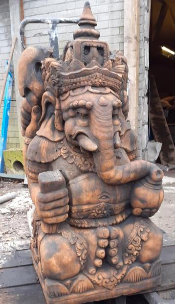 Oud roestlook grote Ganesha beschikbaar voor biedingen
