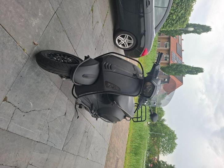 Vespa Sprint Akrapovic, Fietsen en Brommers, Scooters | Vespa, Gebruikt, Vespa S, Maximaal 45 km/u, Benzine, Ophalen